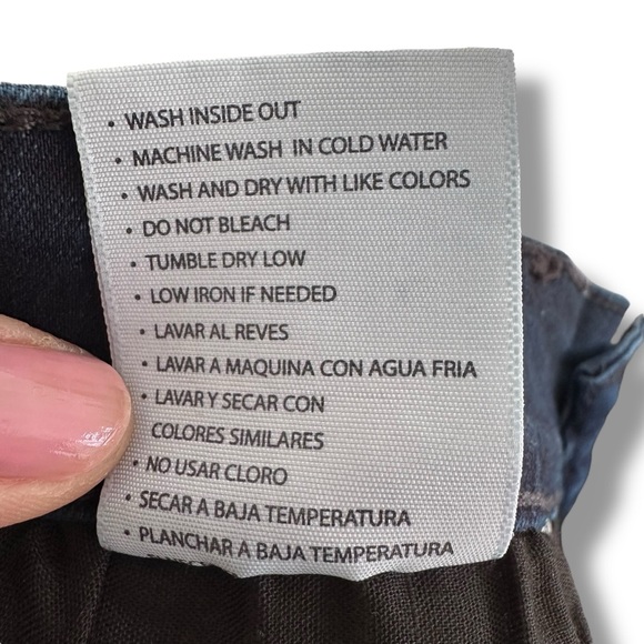 NWT KanCan Celestine Dark Wash Mid Rise Flare Jeans Boho Hippie Y2K Sz 31 Long - Picture 11 of 11